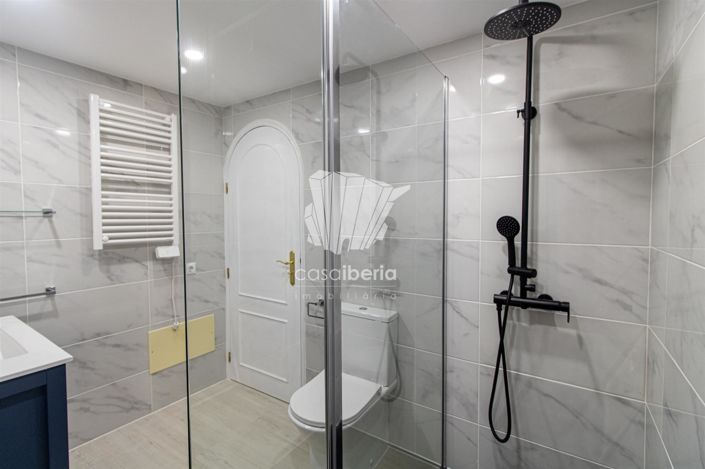 Image No.45-3 Bed House for sale