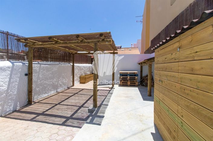 Image No.59-3 Bed House for sale