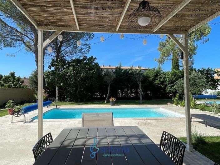 Image No.1-7 Bed House for sale