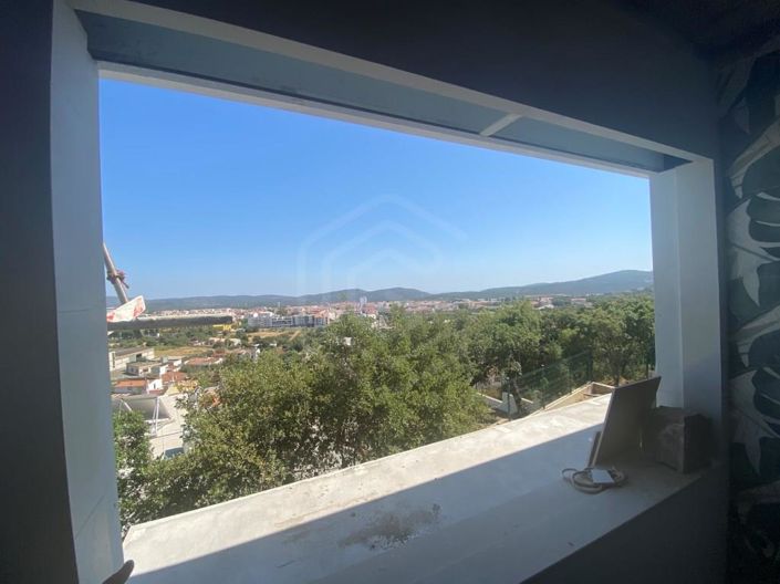 Image No.22-5 Bed House for sale