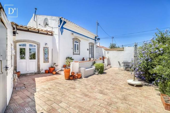 Image No.1-3 Bed House for sale