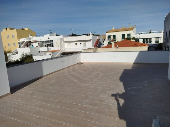Image No.14-3 Bed House for sale