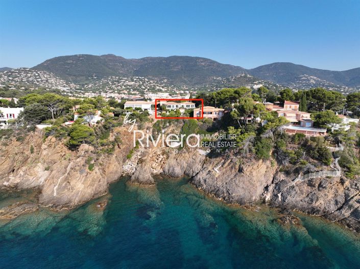 Image No.1-4 Bed House for sale