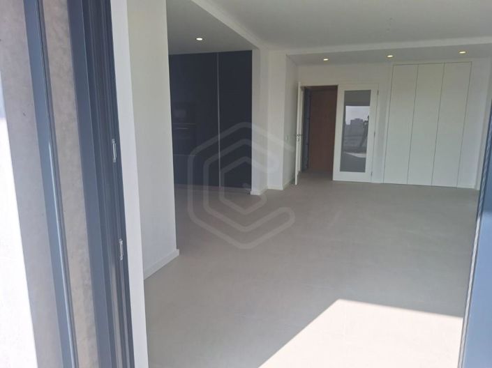 Image No.26-3 Bed Apartment for sale