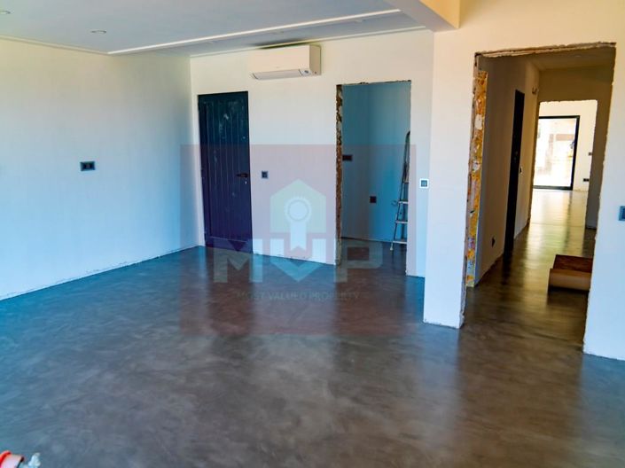 Image No.14-5 Bed House for sale