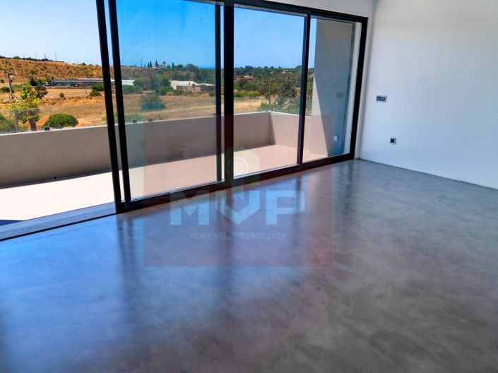 Image No.20-5 Bed House for sale