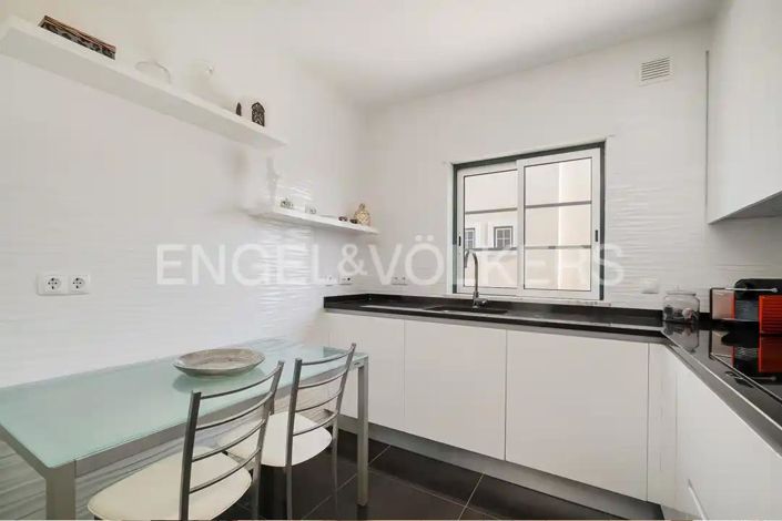 Image No.14-2 Bed House for sale