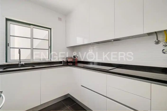 Image No.15-2 Bed House for sale