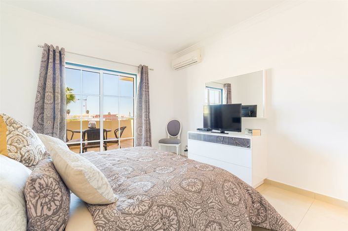 Image No.16-2 Bed House for sale