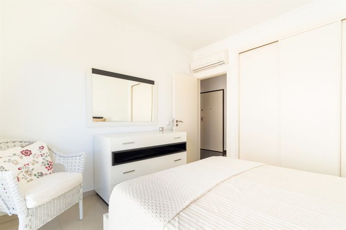 Image No.21-2 Bed House for sale