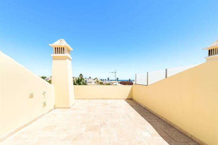Image No.26-2 Bed House for sale
