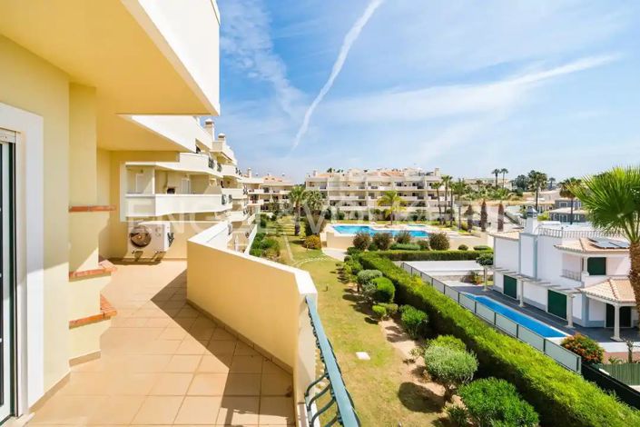 Image No.8-2 Bed House for sale