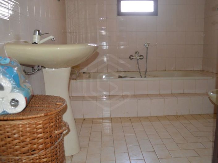 Image No.14-3 Bed House for sale