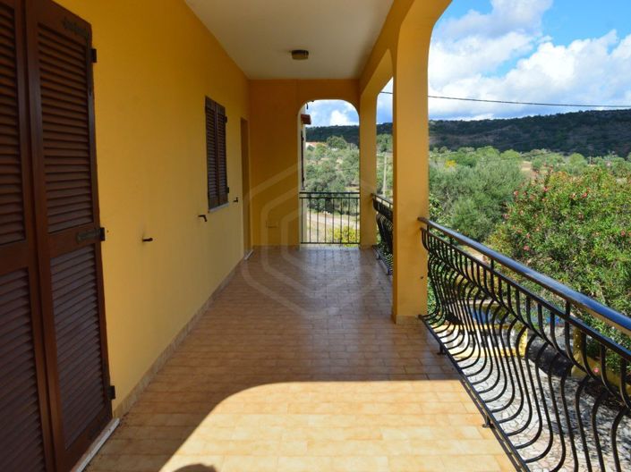 Image No.2-3 Bed House for sale