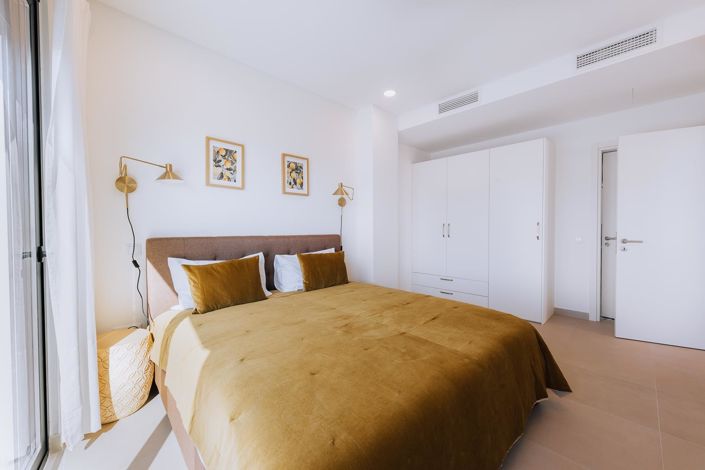 Image No.25-2 Bed Apartment for sale