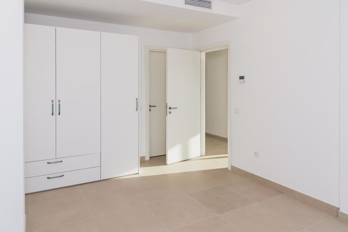 Image No.5-2 Bed Apartment for sale