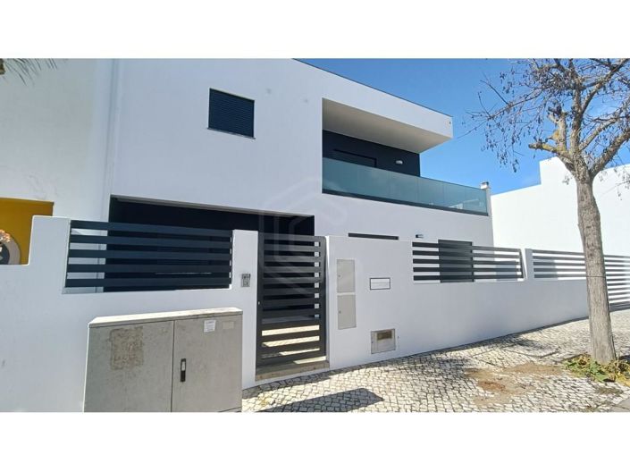 Image No.2-Maison de 3 chambres à vendre à Olhão