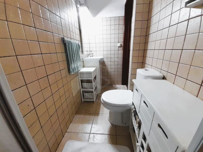 Image No.10-2 Bed House for sale