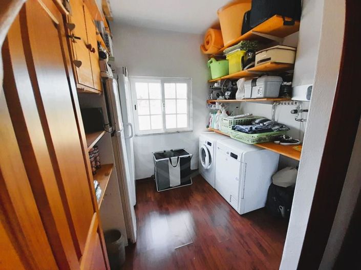 Image No.12-2 Bed House for sale