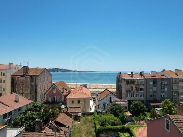 Image No.1-3 Bed Apartment for sale