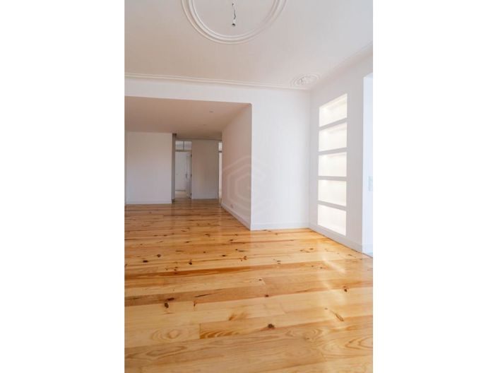 Image No.19-3 Bed Apartment for sale