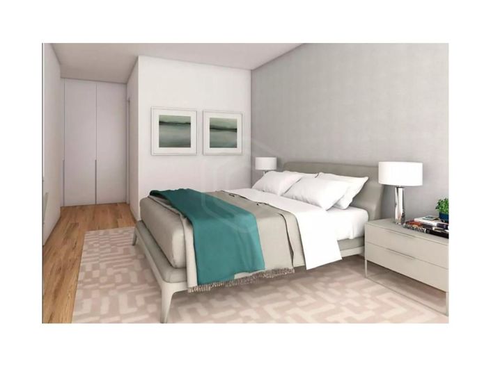 Image No.5-5 Bed House for sale