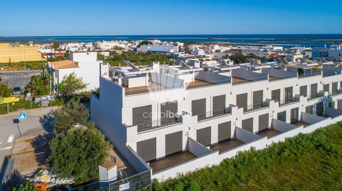 Image No.11-3 Bed House for sale