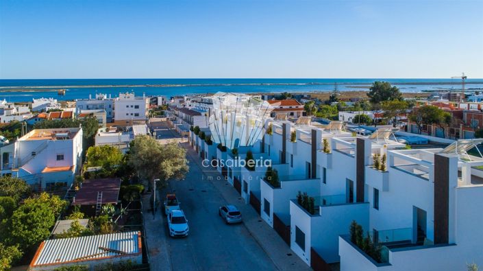 Image No.26-3 Bed House for sale