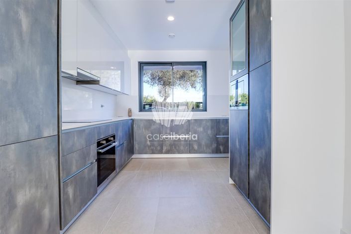 Image No.58-3 Bed House for sale
