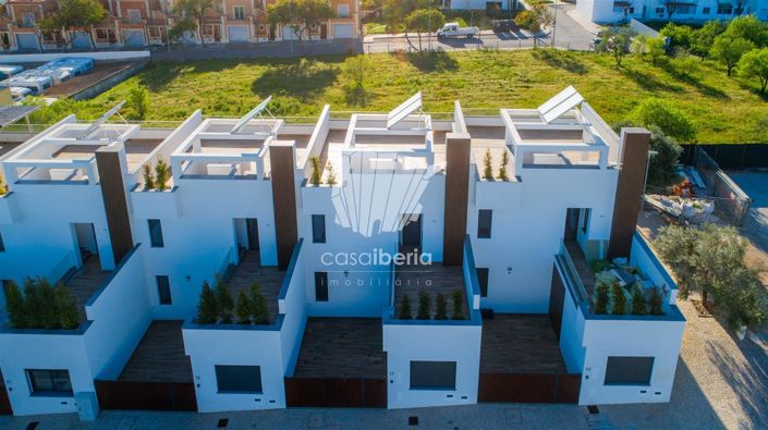 Image No.6-3 Bed House for sale