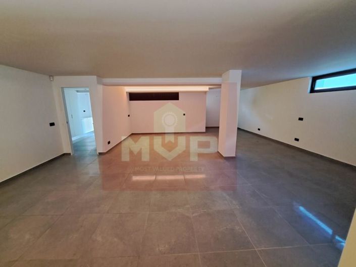 Image No.14-4 Bed House for sale