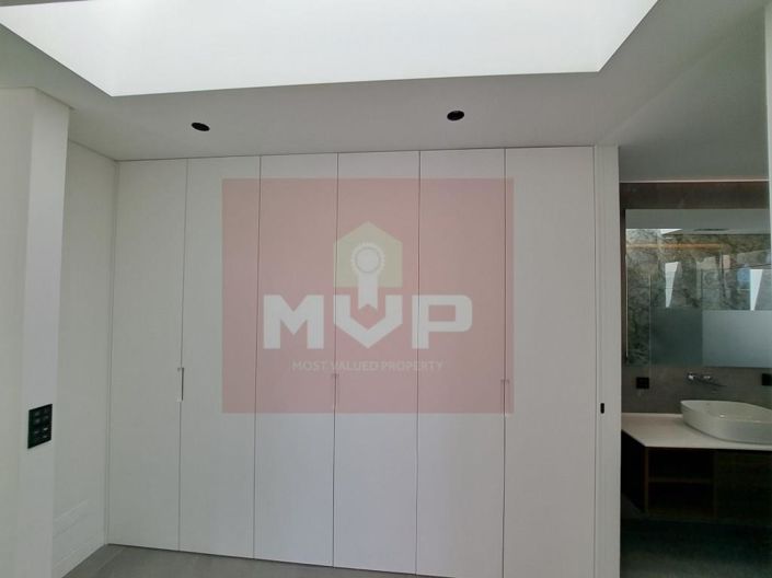 Image No.33-4 Bed House for sale