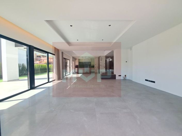 Image No.38-4 Bed House for sale