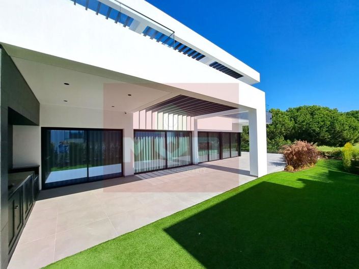 Image No.4-4 Bed House for sale