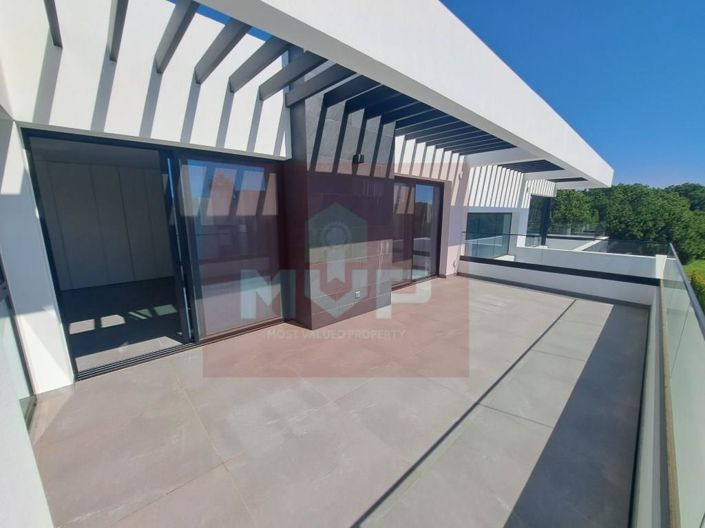 Image No.43-4 Bed House for sale