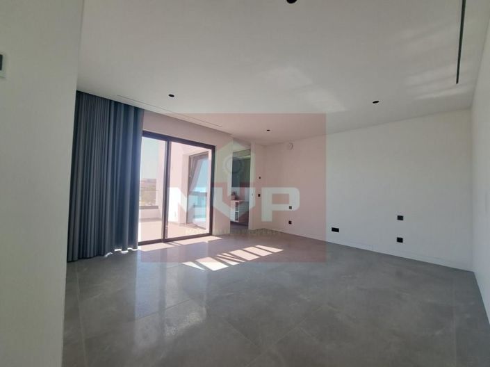 Image No.46-4 Bed House for sale