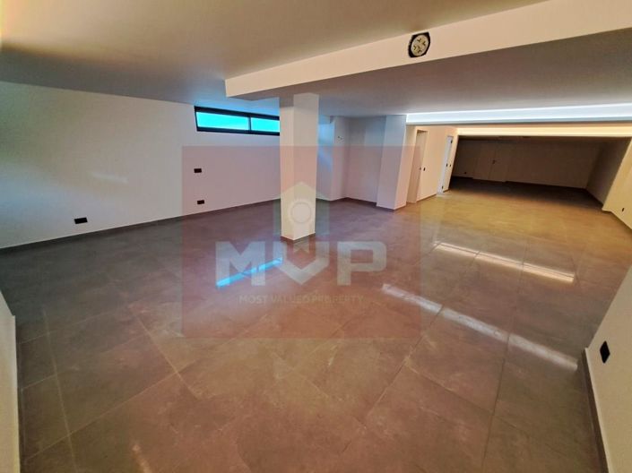 Image No.9-4 Bed House for sale