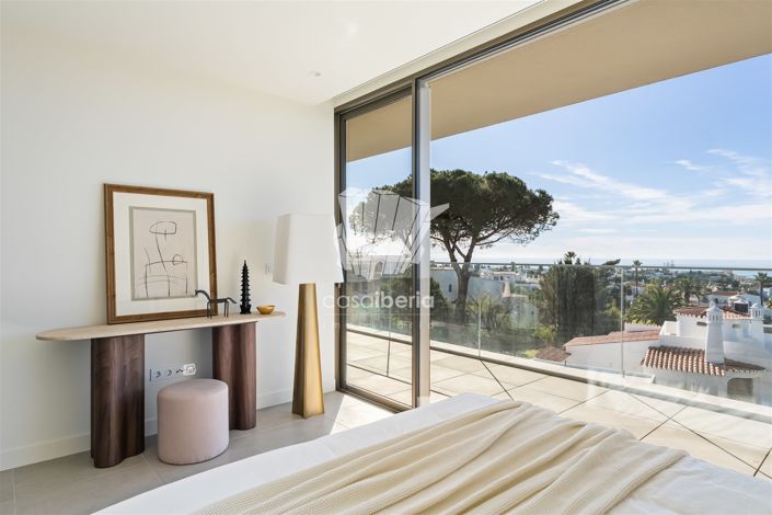 Image No.17-4 Bed Apartment for sale