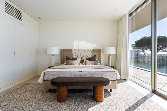 Image No.28-4 Bed Apartment for sale