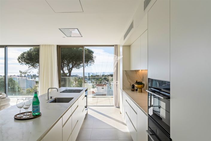 Image No.36-4 Bed Apartment for sale