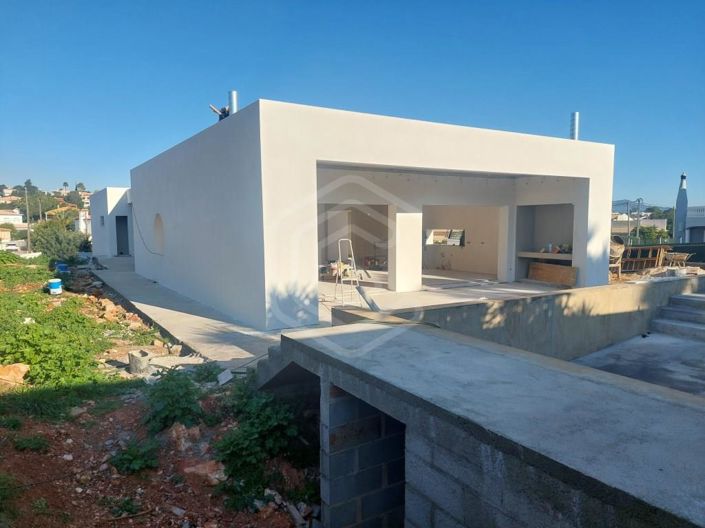 Image No.15-3 Bed House for sale