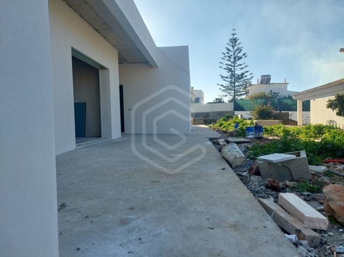 Image No.28-3 Bed House for sale