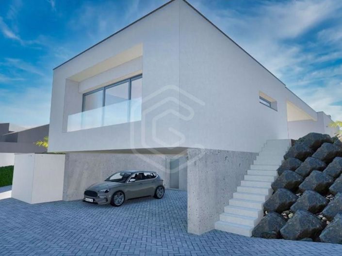 Image No.35-3 Bed House for sale