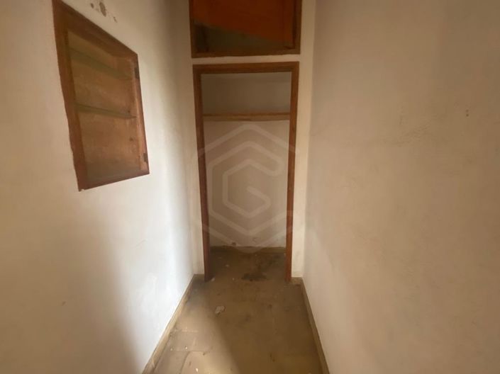 Image No.12-4 Bed House for sale