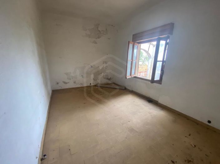 Image No.14-4 Bed House for sale