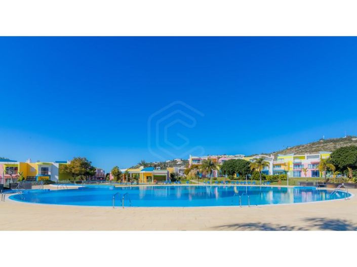 Image No.22-3 Bed Apartment for sale