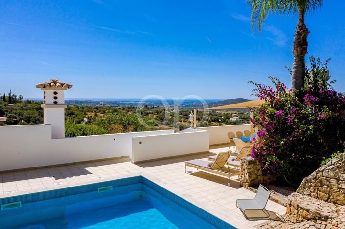 Image No.2-4 Bed House for sale