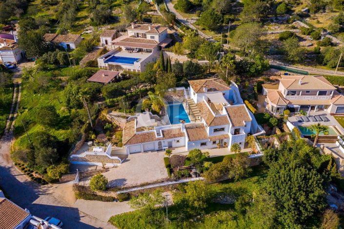 Image No.22-4 Bed House for sale