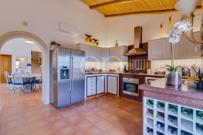 Image No.43-4 Bed House for sale