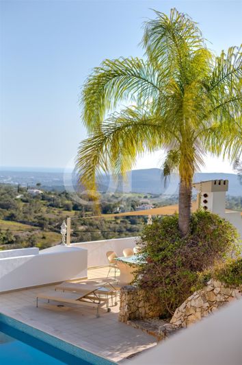 Image No.61-4 Bed House for sale